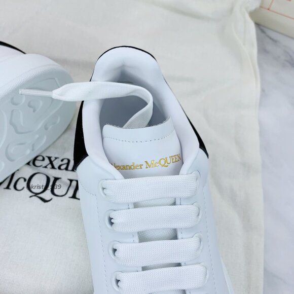Alexander McQueen Oversized low-top sneakers - Picture 7 of 9